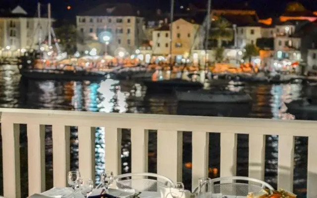 Apartments Romana