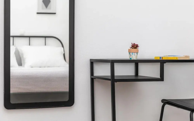 Manouk s - Two Bedroom Apartment