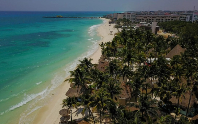 Mahekal Beach Front Resort & Spa