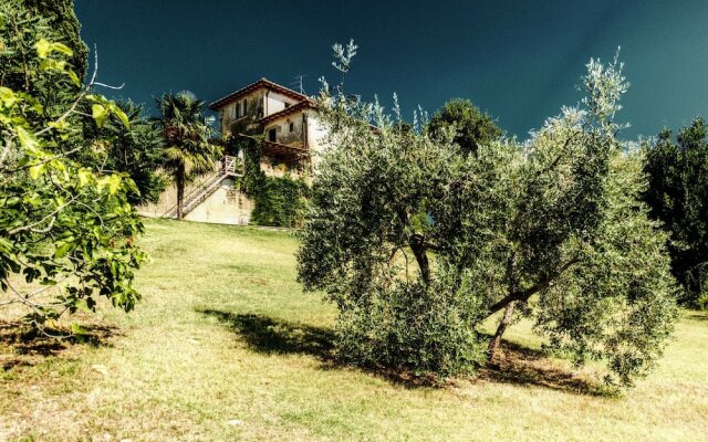 Villa Ademollo with Pool in Chianti Hills