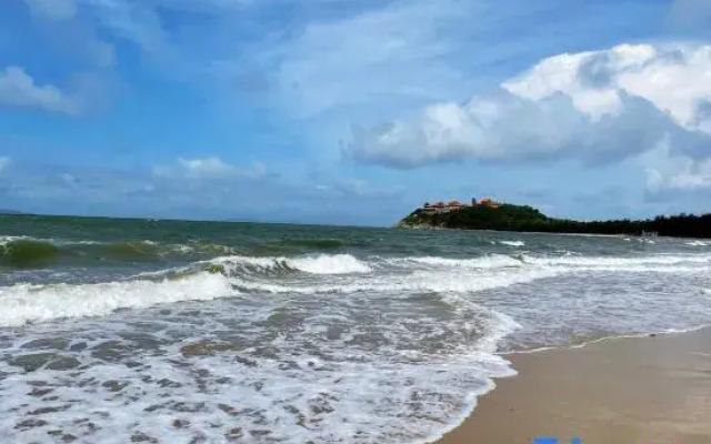 Yangjiang Beach House B&B