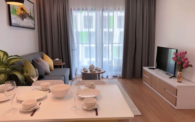 Republic Plaza Apartment