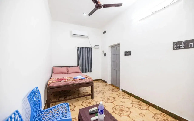 Sri Sai Holiday Inn