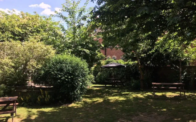 Ye Olde Bucks Head Inn