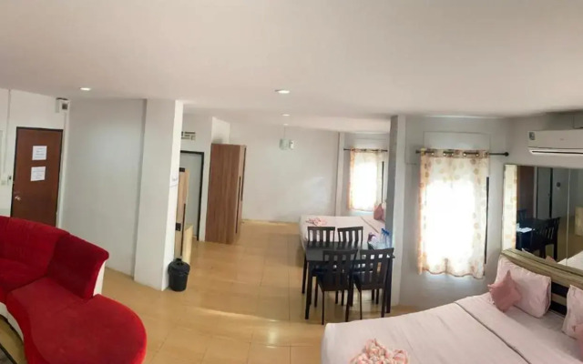 Alongkorn hotel by SB