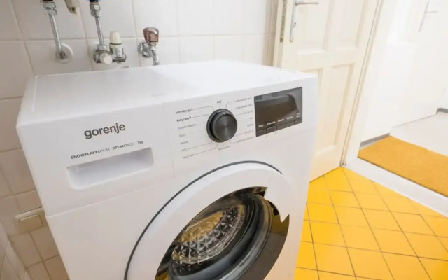 Zum Grazer Uhrturm By Welcome2Vienna