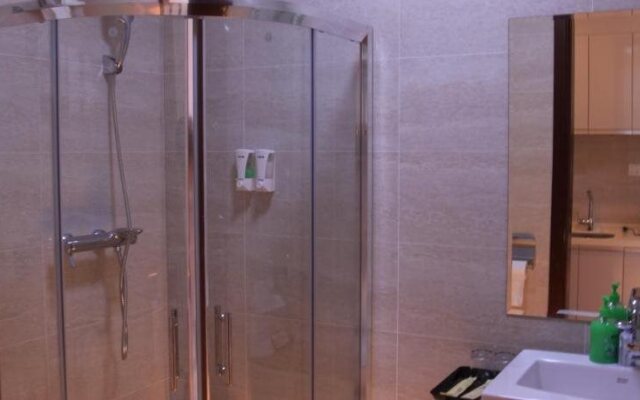 Vadim International Apartment