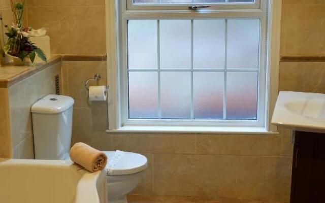 Franklins Apartments