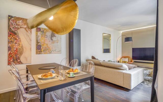 Luxe Apartment Near Père Lachaise Cemetery