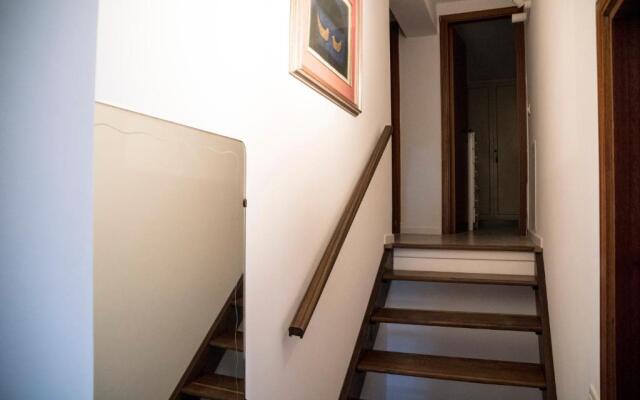 N228 - Numana, quadrilocale ristrutturato con giardino