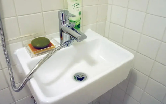 N guesthouse Itawon - Hostel