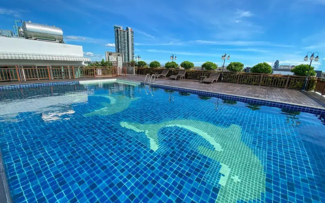 Vareena Palace Hotel