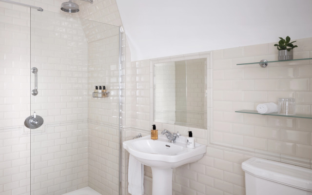 11 Cadogan Gardens and The Apartments by Iconic Luxury Hotels