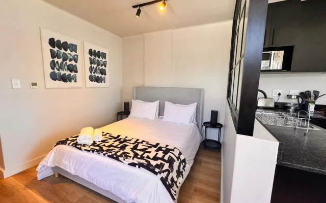 Stylish City Apartment