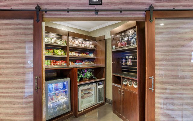 Best Western Plus Brookside Inn