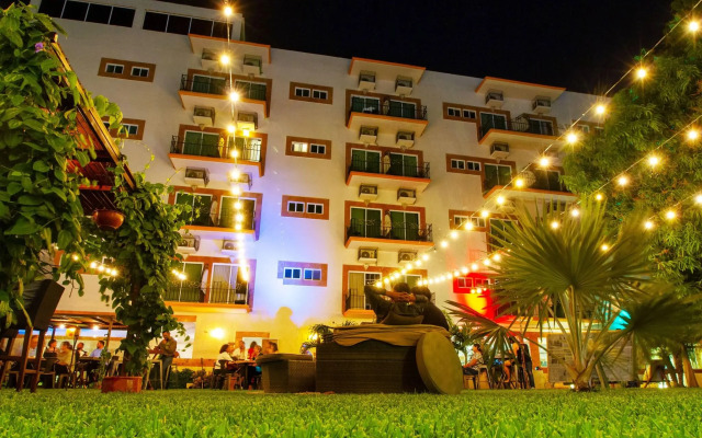 Hotel Palacio Maya