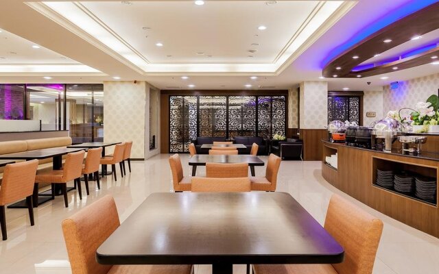 S. W. Hotel