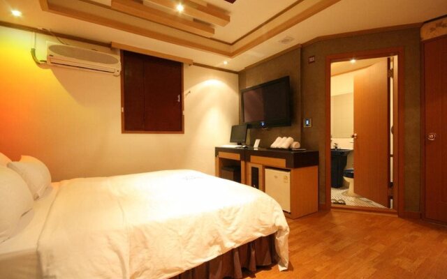 Motel Yam Suwon Cityhall