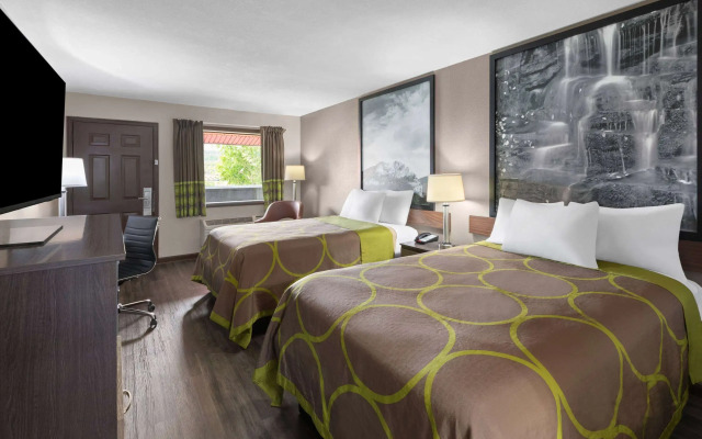 Super 8 By Wyndham Bridgeport/Clarksburg Area