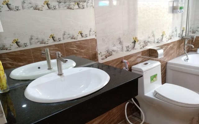 Spring Hung Anh Hotel