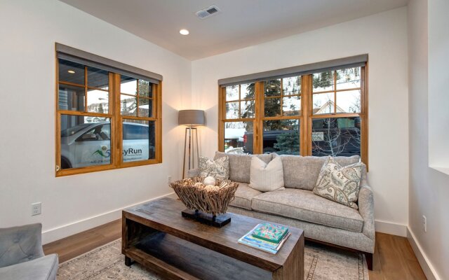 Old Town Masterpiece 6 Bedroom Home by RedAwning