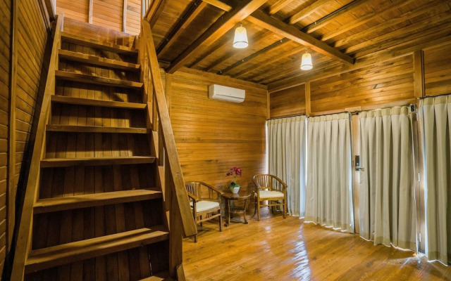 Andi Beach House
