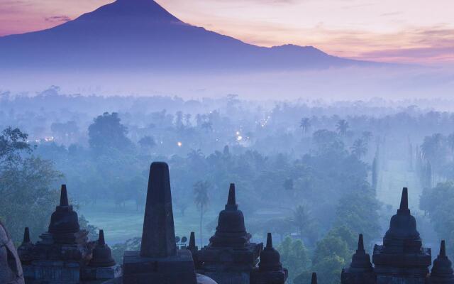 Villa Borobudur Resort