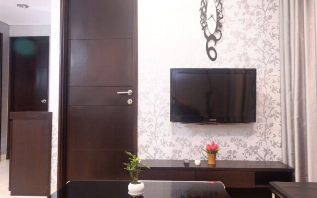2BR Patria Park Apartment by Travelio