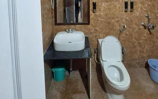 Fabhotel The Castle Homestay I