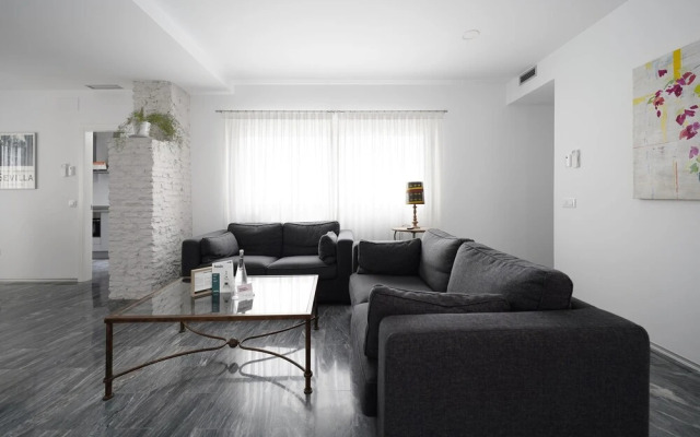 Numa I Jondo Apartments