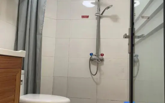 Shell Hotel (Anqing Taihu Huating Lake)