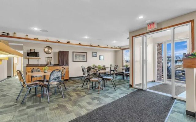 Woodland Inn Meadow Lake