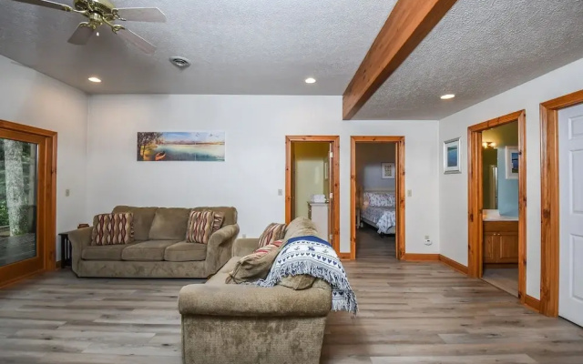 Commander's Quarters 5 Bedroom House