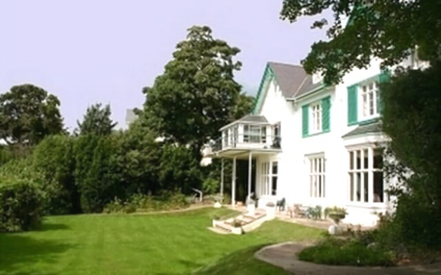 Frognel Hall
