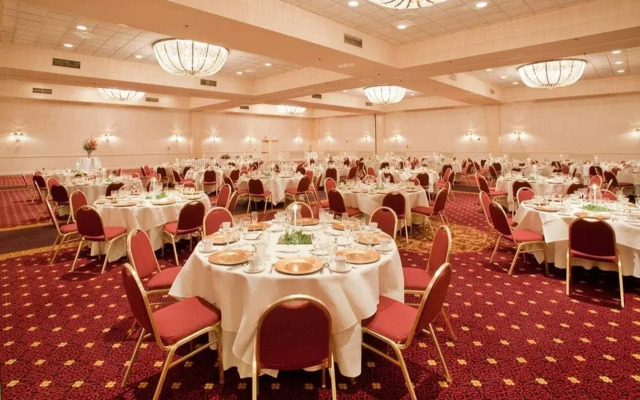 Millennium Hotel Cincinnati