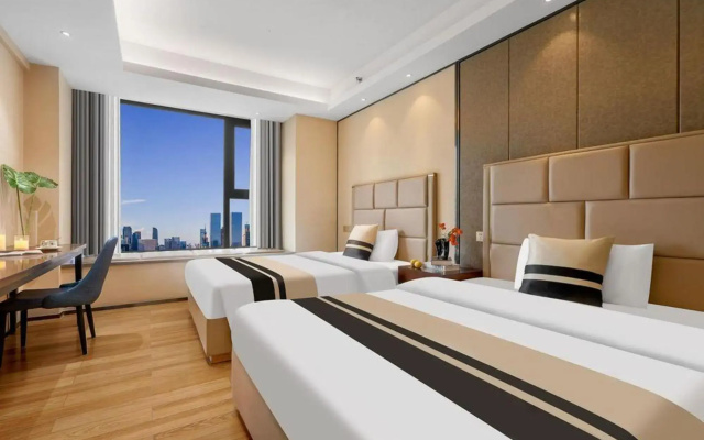 Andy Hotel