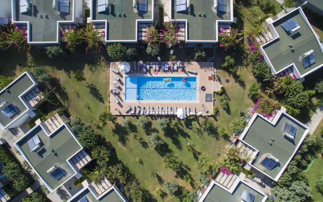 Green Garden Suites Hotel