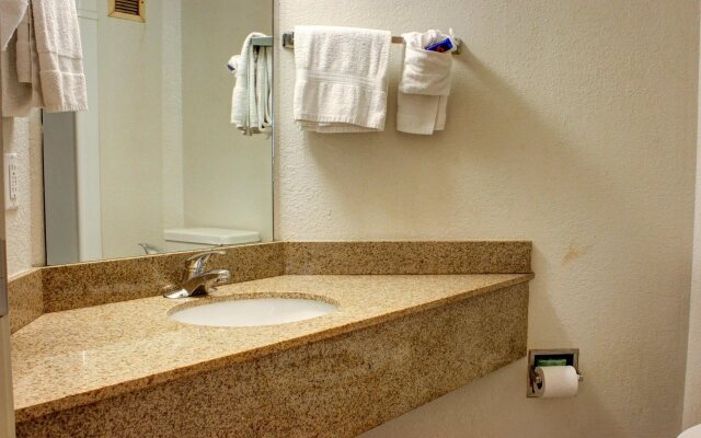 Americas Best Value Inn - Knoxville East
