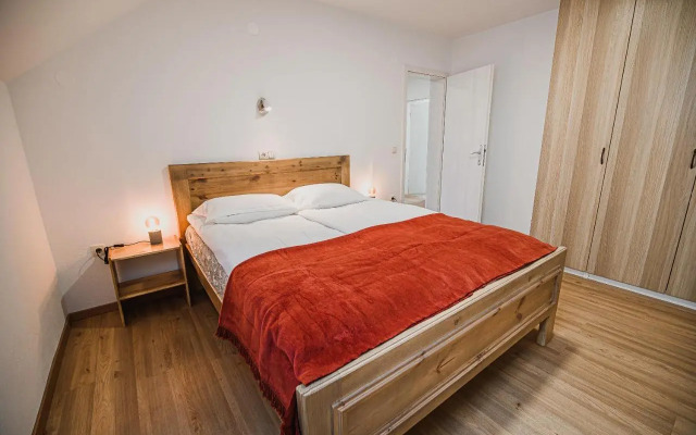 Mojčin Pisker Apartment House