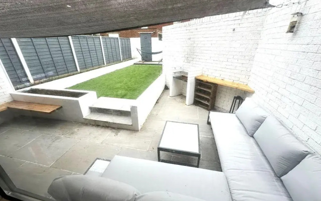 Leamington Spa-3 Bed-garden-pets-parking