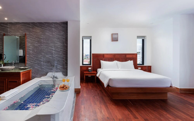 Two Seasons Siem Reap Hotel