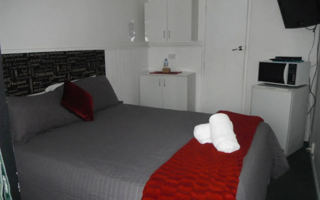 High Street Living Motel