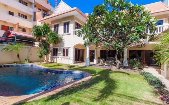 Baan Suan Pratumnak By PSR