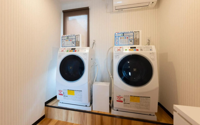 HOTEL R9 The Yard Ena