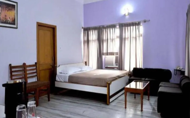 Taru Inn