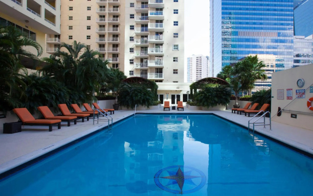 Fortune House Hotel Suites