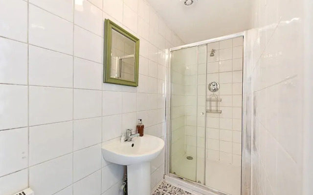 Bond Street Apartments