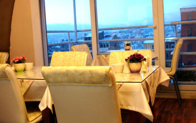 Aygunes Hotel