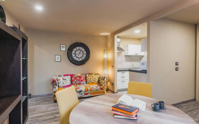 Ursino Apartment With Balcony by Wonderful Italy