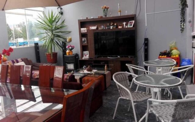 Hermoza House Bed & Breakfast